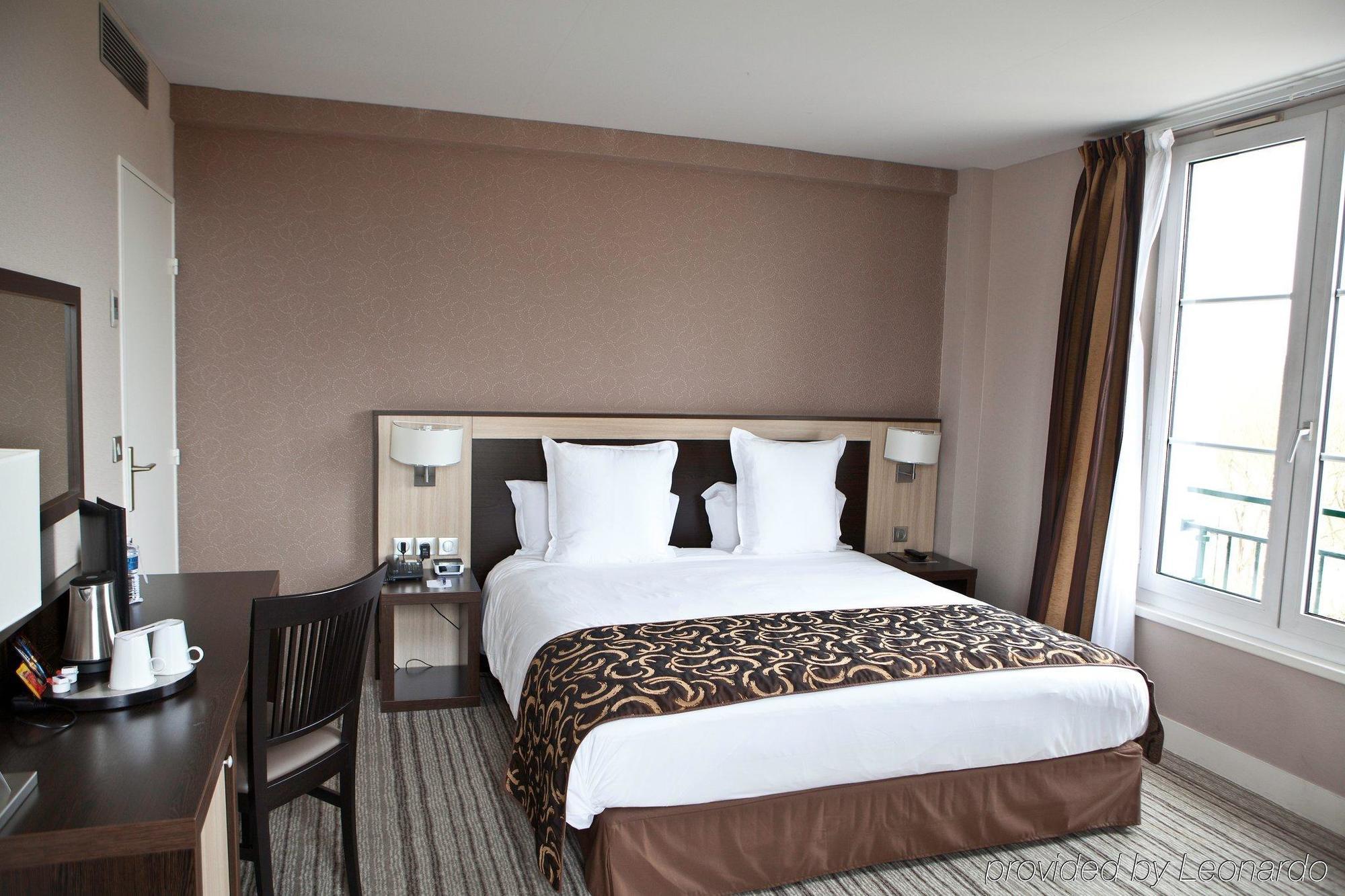 Best Western Plus Hotel Malherbe Caen Room photo