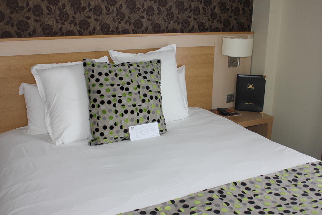 Best Western Plus Hotel Malherbe Caen Exterior photo